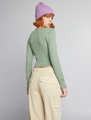 Pullover a coste con scollo incrociato