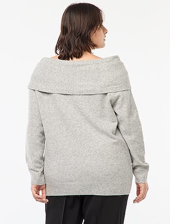 Pullover con scollo bardot e dettaglio sul petto