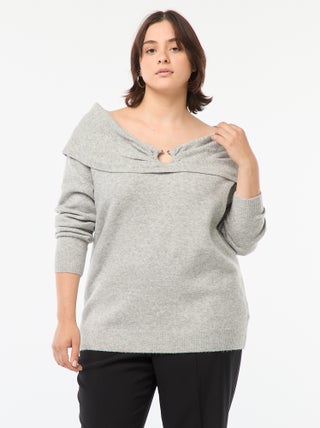 Pullover con scollo bardot e dettaglio sul petto