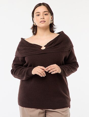 Pullover con scollo bardot e dettaglio sul petto