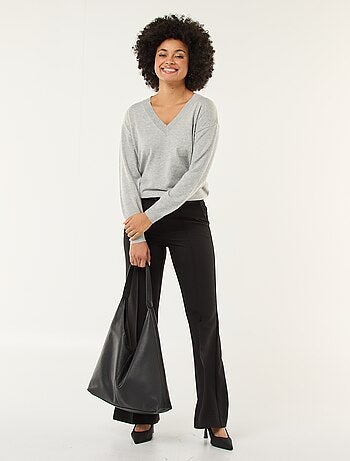 Maglione in maglia fine scollo a V