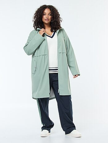 Pullover Scollo a V in Maglia Spessa con Profili