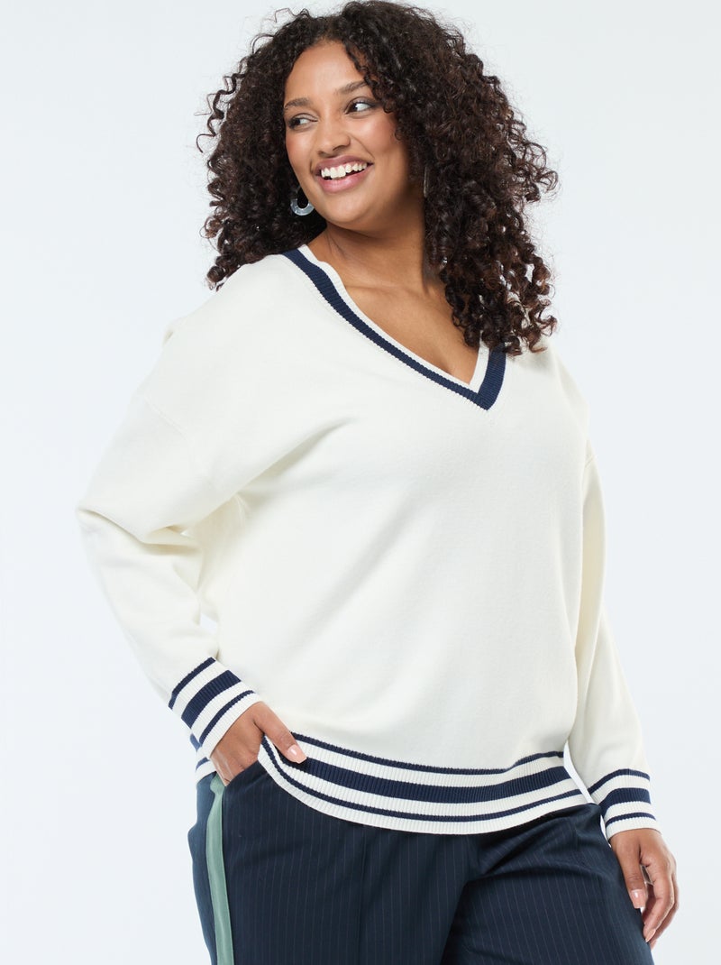 Pullover Scollo a V in Maglia Spessa con Profili Bianco - Kiabi