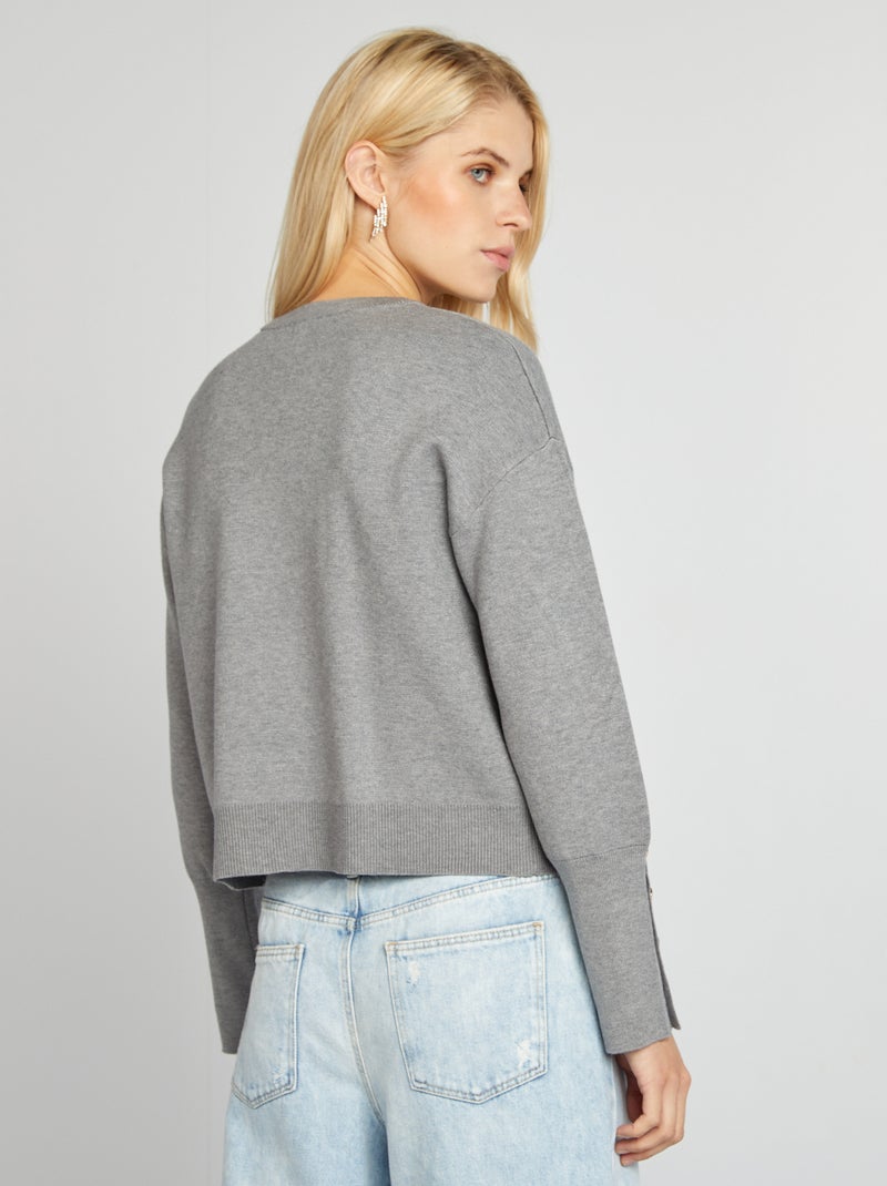 Pullover scollo tondo con bottoni sulle maniche GRIGIO - Kiabi