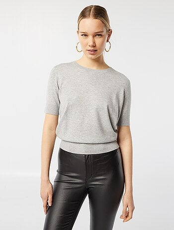 Pullover scollo tondo con maniche corte