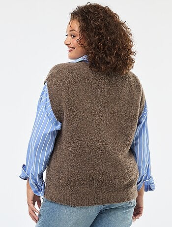 Maglia smanicata in filato sottile