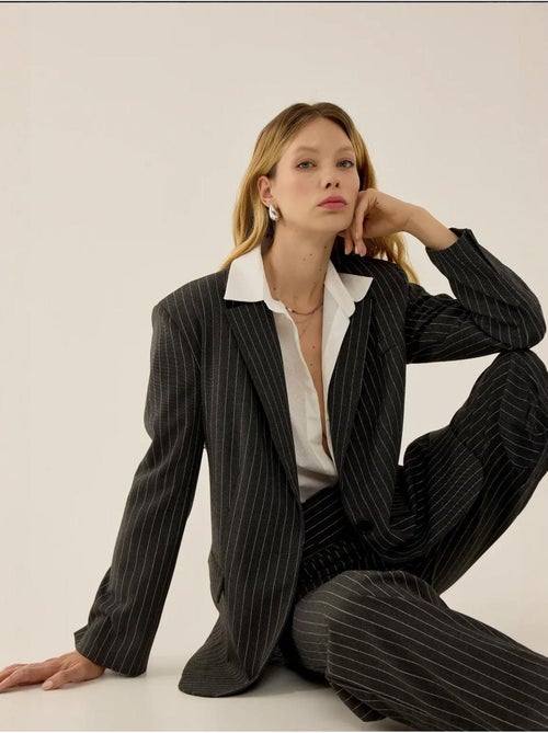 Reece blazer a righe sottili hiccup - Kiabi Reece blazer a righe sottili hiccup - Kiabi