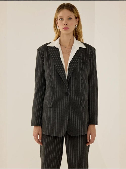 Reece blazer a righe sottili hiccup - Kiabi Reece blazer a righe sottili hiccup - Kiabi