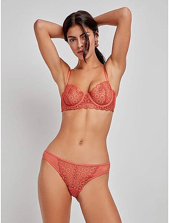 Reggiseno a balconcino in pizzo coppe b, c e d