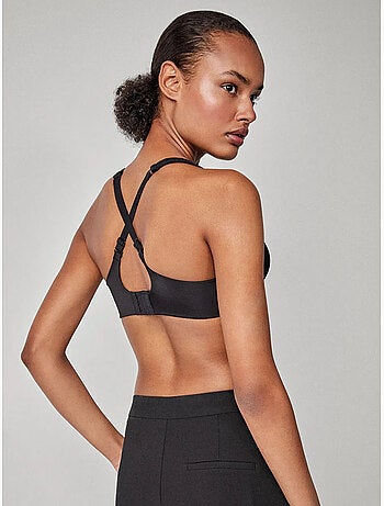 Reggiseno capienza con ferretto e senza imbottitura.