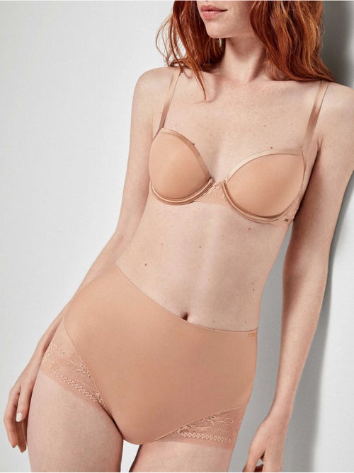 Reggiseno con ferretto e coppe in schiuma ultraleggera - Kiabi Reggiseno con ferretto e coppe in schiuma ultraleggera - Kiabi