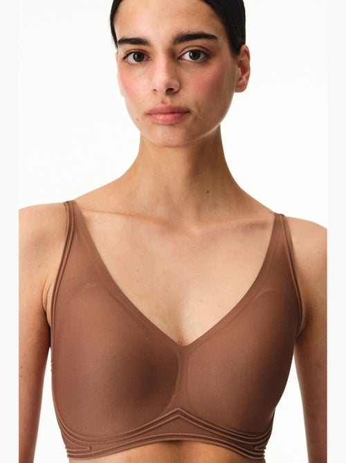 Reggiseno contorno invisibile con imbottiture removibili penti - Kiabi Reggiseno contorno invisibile con imbottiture removibili penti - Kiabi