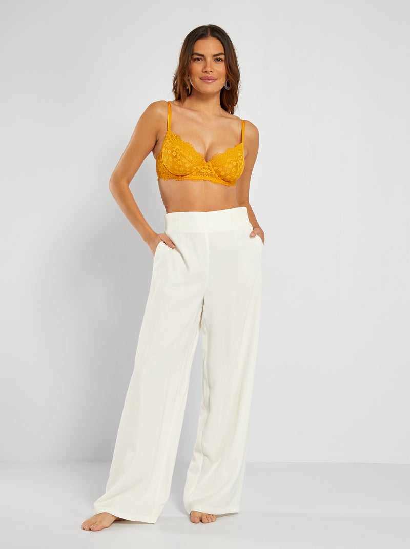 Reggiseno in pizzo floreale D&E giallo - Kiabi