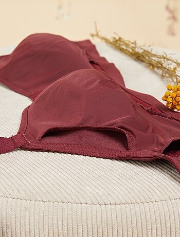 Reggiseno postoperatorio invisibile