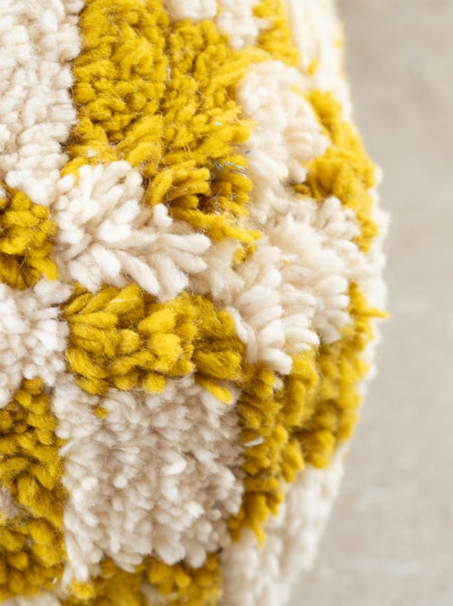 Rivestimento del pouf a scacchiera in lana - Kiabi