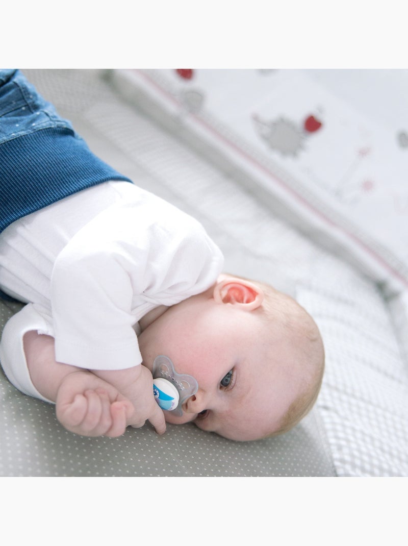 ROBA Box bébé esagonale "Cosiplay" + tappeto "Adam & Eule" – faggio bio Legno naturale - Kiabi