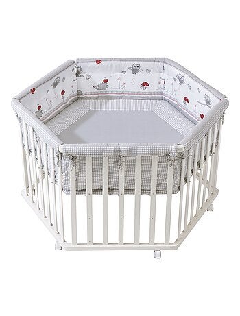 ROBA Box bébé esagonale in legno "Adam & Eule" + tappeto e ruote con freno – bianco