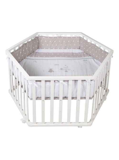 ROBA Box bébé esagonale in legno "Indibear" + tappeto e ruote con freno – bianco - Kiabi