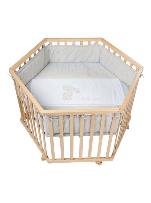 ROBA Box bébé esagonale in legno "Liebhabear" + tappeto e ruote con freno – bianco - Kiabi ROBA Box bébé esagonale in legno "Liebhabear" + tappeto e ruote con freno – bianco - Kiabi
