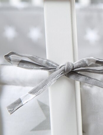 ROBA Box bébé in legno 100×100 "Little Stars" + tappeto e ruote con freno – bianco