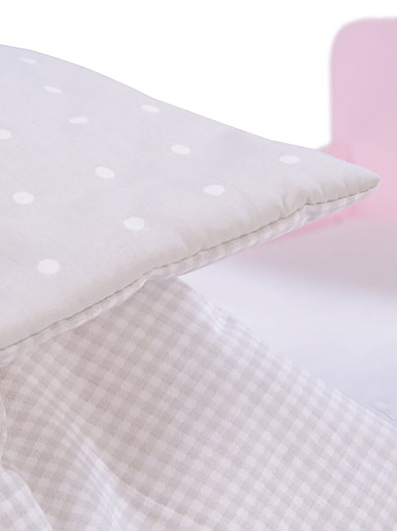 ROBA Lettino per bambole "Princess Sophie" in legno – incluso set tessile – rosa/grigio Rosa chiaro - Kiabi