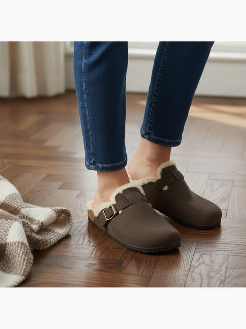 Sabot donna ozabi pelle scamosciata fodera in pelliccia fibbia regolabile - Kiabi Sabot donna ozabi pelle scamosciata fodera in pelliccia fibbia regolabile - Kiabi