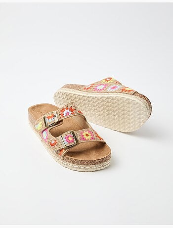 Sandali all'uncinetto, MO Fashion