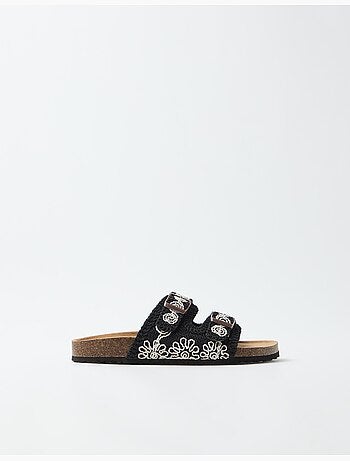 Sandali all'uncinetto, MO Fashion