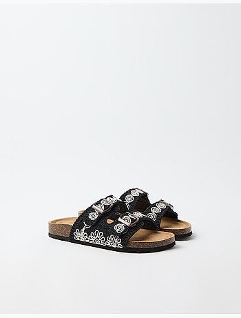Sandali all'uncinetto, MO Fashion