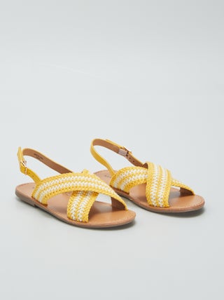 Sandali bassi con cinturini intrecciati