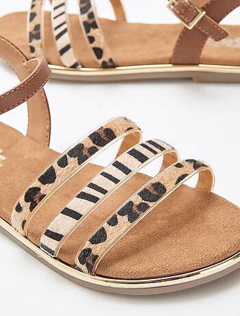 Sandali bassi con cinturini 'leopardati'