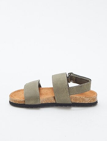 Sandali bassi con strappi
