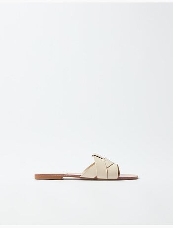 Sandali bassi, MO Fashion