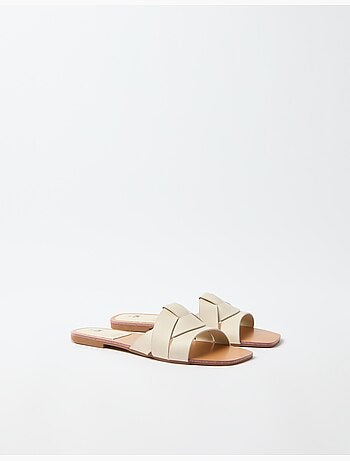 Sandali bassi, MO Fashion