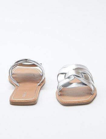 Sandali bassi multi-cinturino