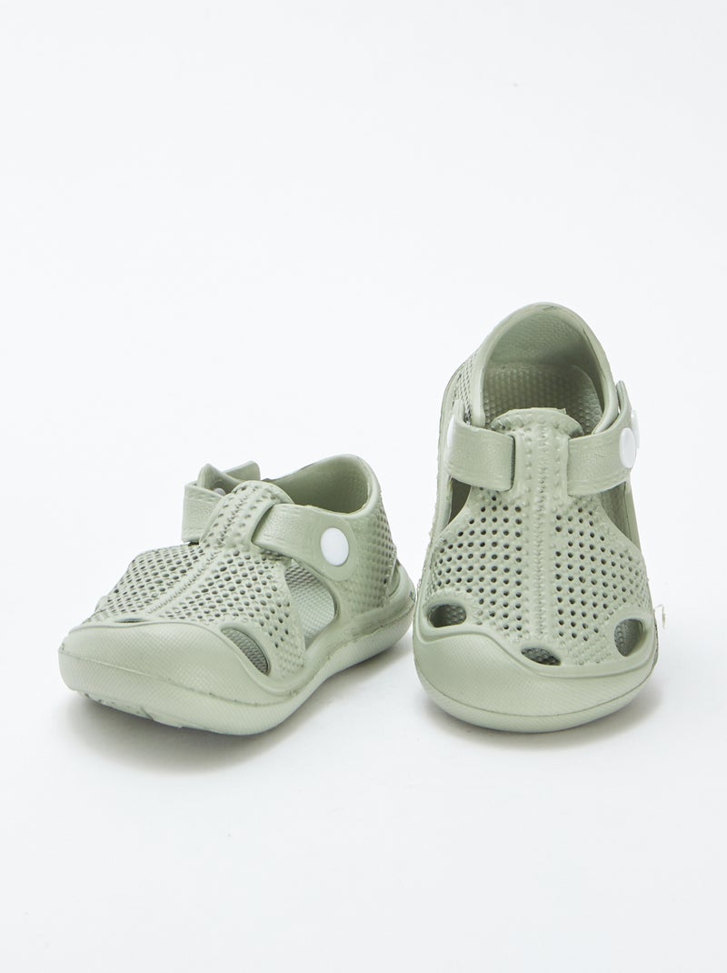 Sandali chiusi in plastica preformata VERDE - Kiabi