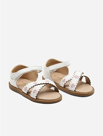 Sandali con chiusura a velcro