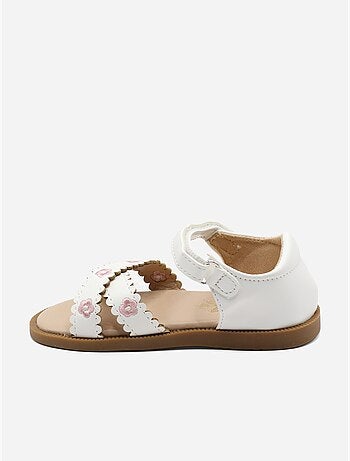 Sandali con chiusura a velcro