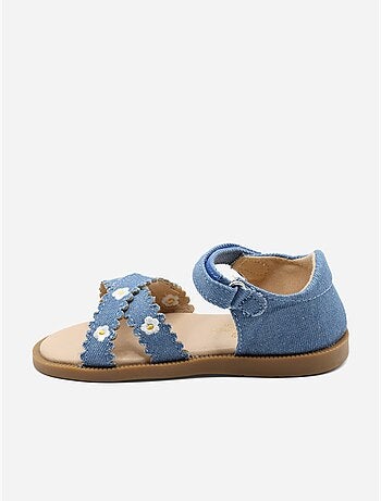 Sandali con chiusura a velcro