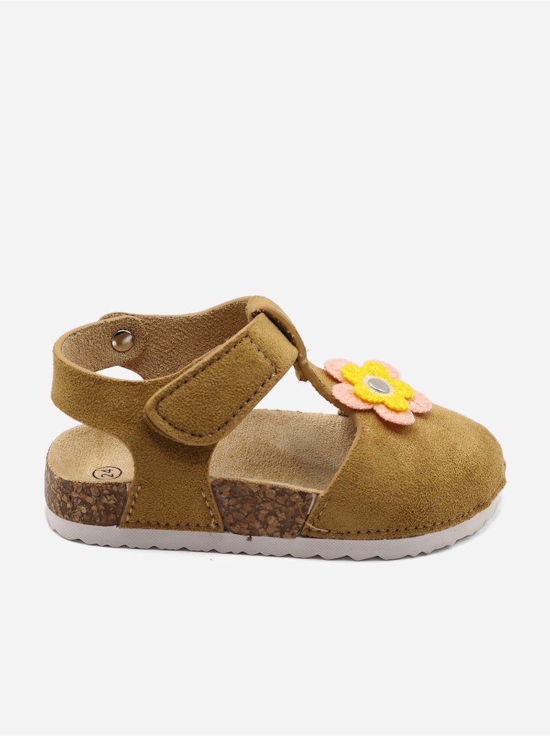 Sandali con chiusura a velcro Cammello - Kiabi