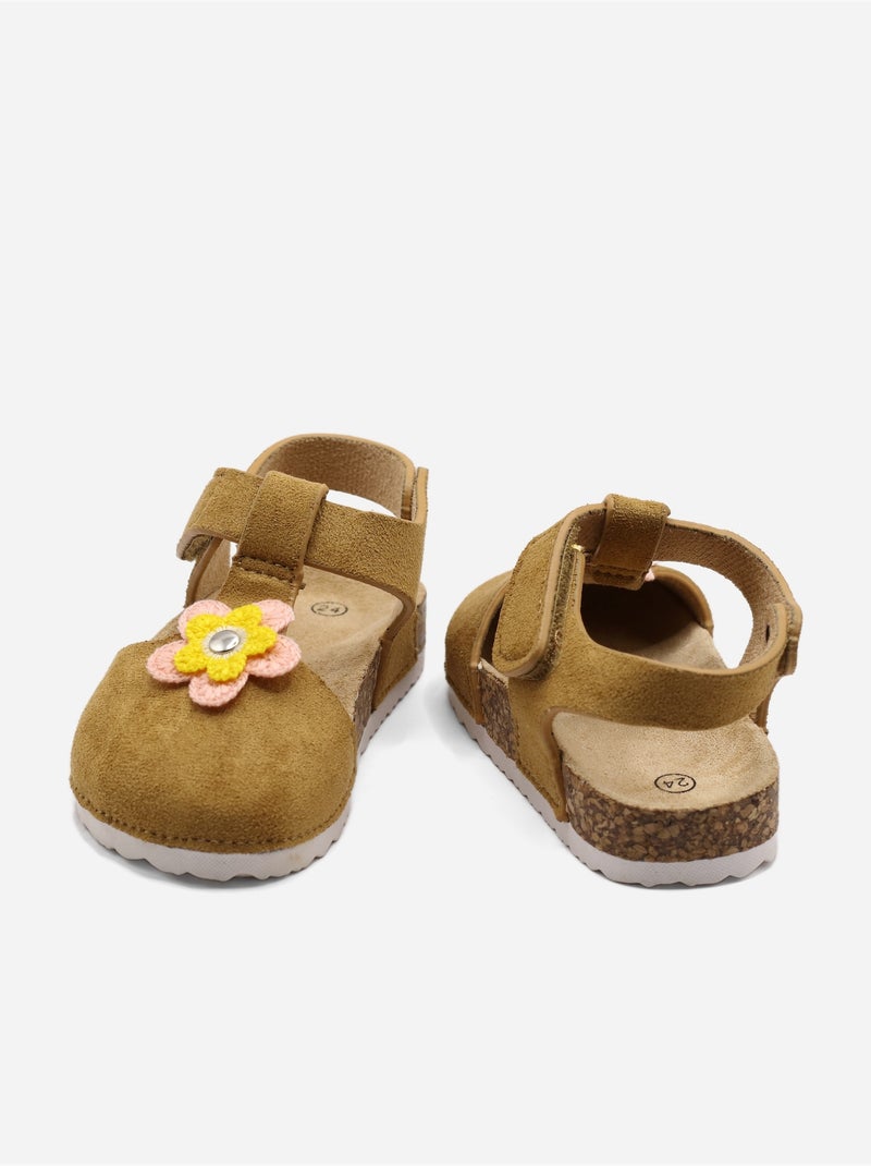 Sandali con chiusura a velcro Cammello - Kiabi
