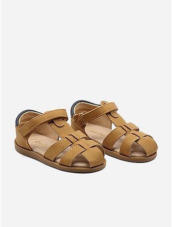 Sandali con chiusura a velcro