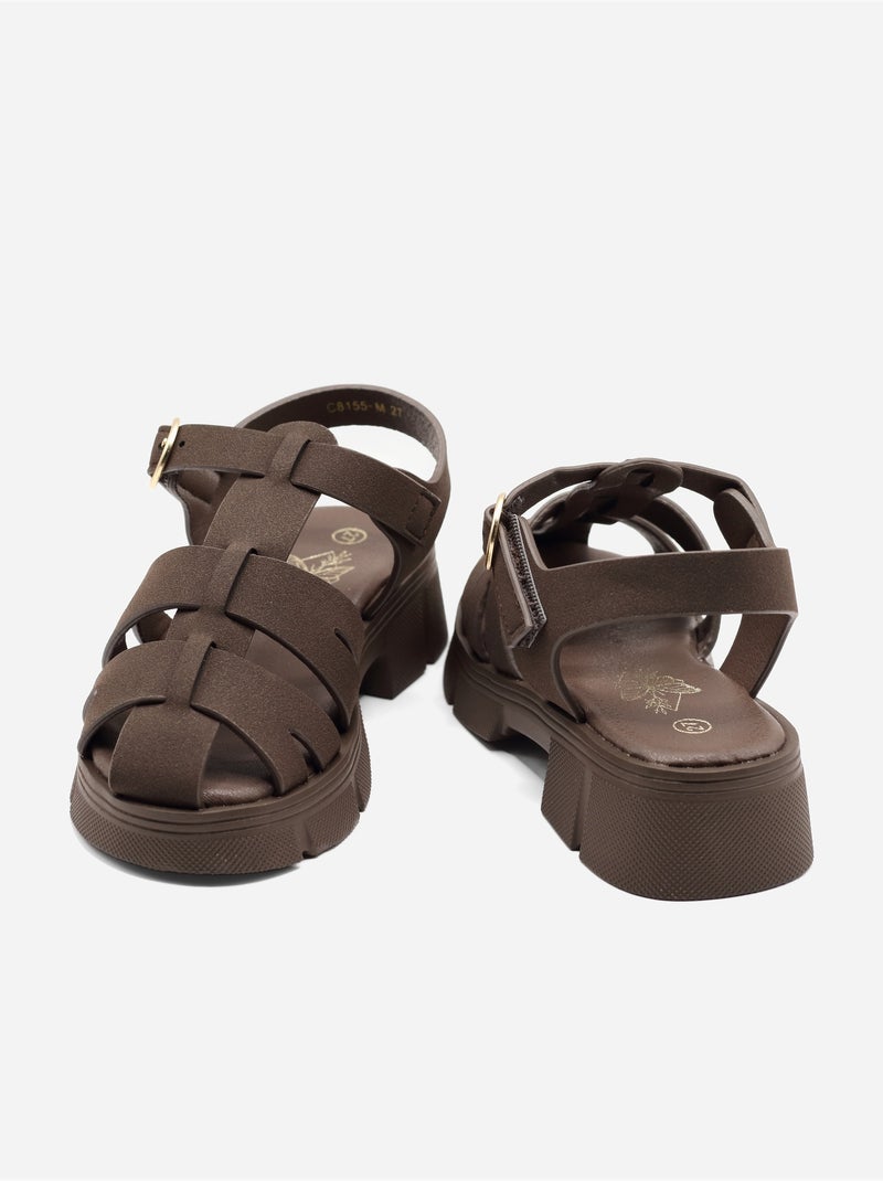 Sandali con chiusura a velcro Marrone - Kiabi
