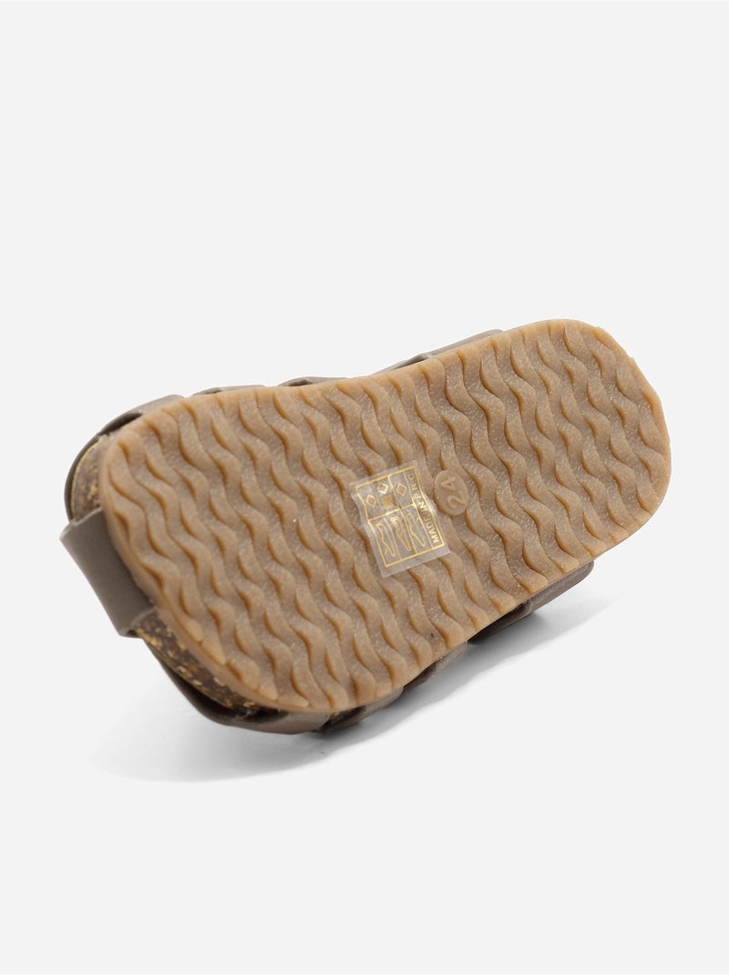 Sandali con chiusura a velcro Marrone - Kiabi