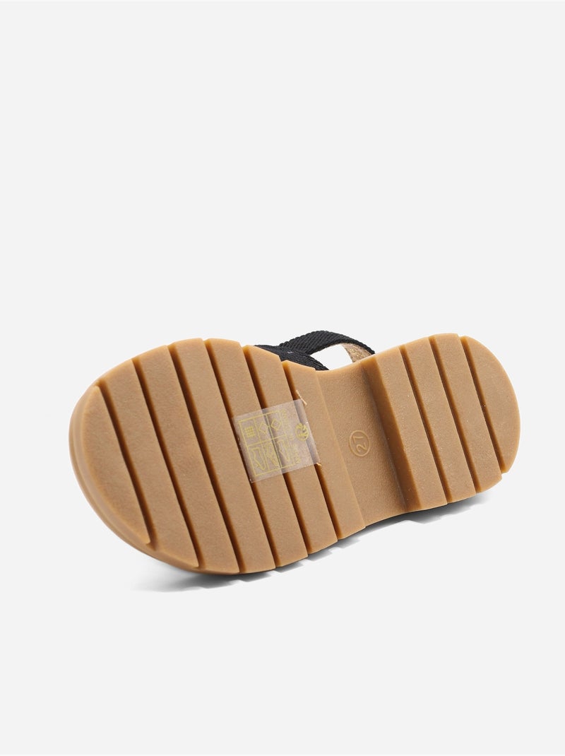 Sandali con chiusura a velcro Nero - Kiabi