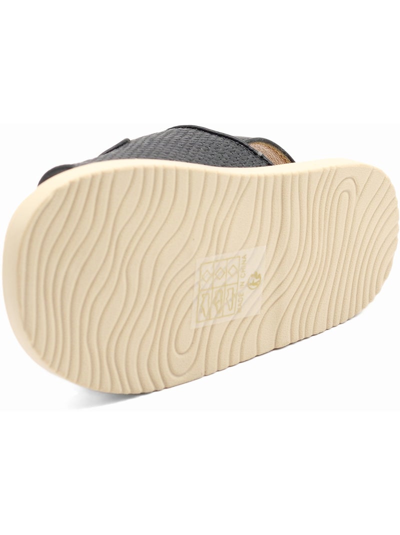 Sandali con chiusura a velcro Nero - Kiabi