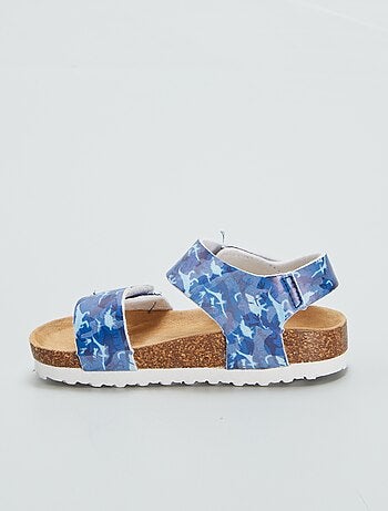 Sandali con chiusure a strappo