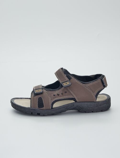 Sandali con chiusure a strappo in similpelle - castano - Kiabi - 16.00€