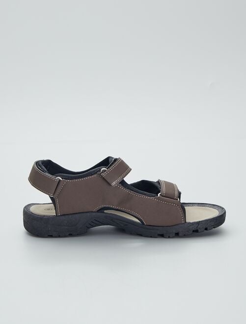 Sandali con chiusure a strappo in similpelle - castano - Kiabi - 16.00€