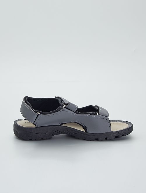 Sandali con chiusure a strappo in similpelle - grigio - Kiabi - 16.00€